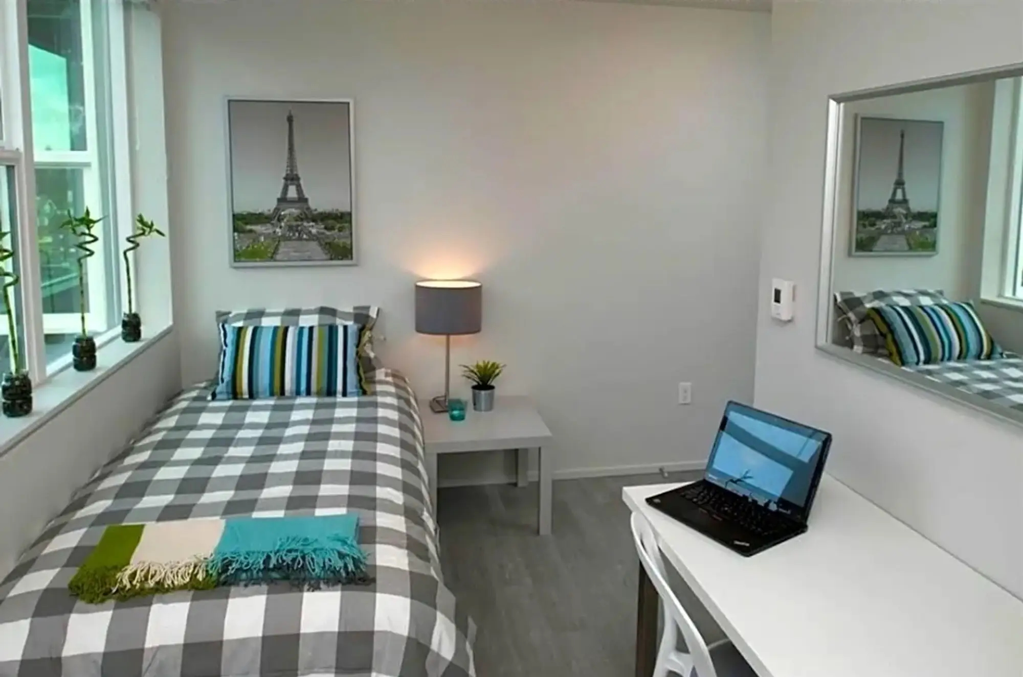 Horizon Greenwood Apartments Studio